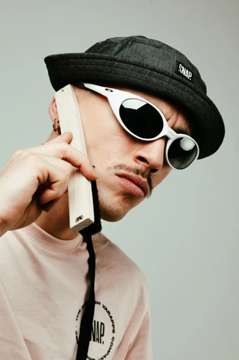 Snap Bucket Hat black denim