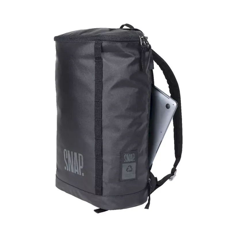 Snap Backpack 18L black